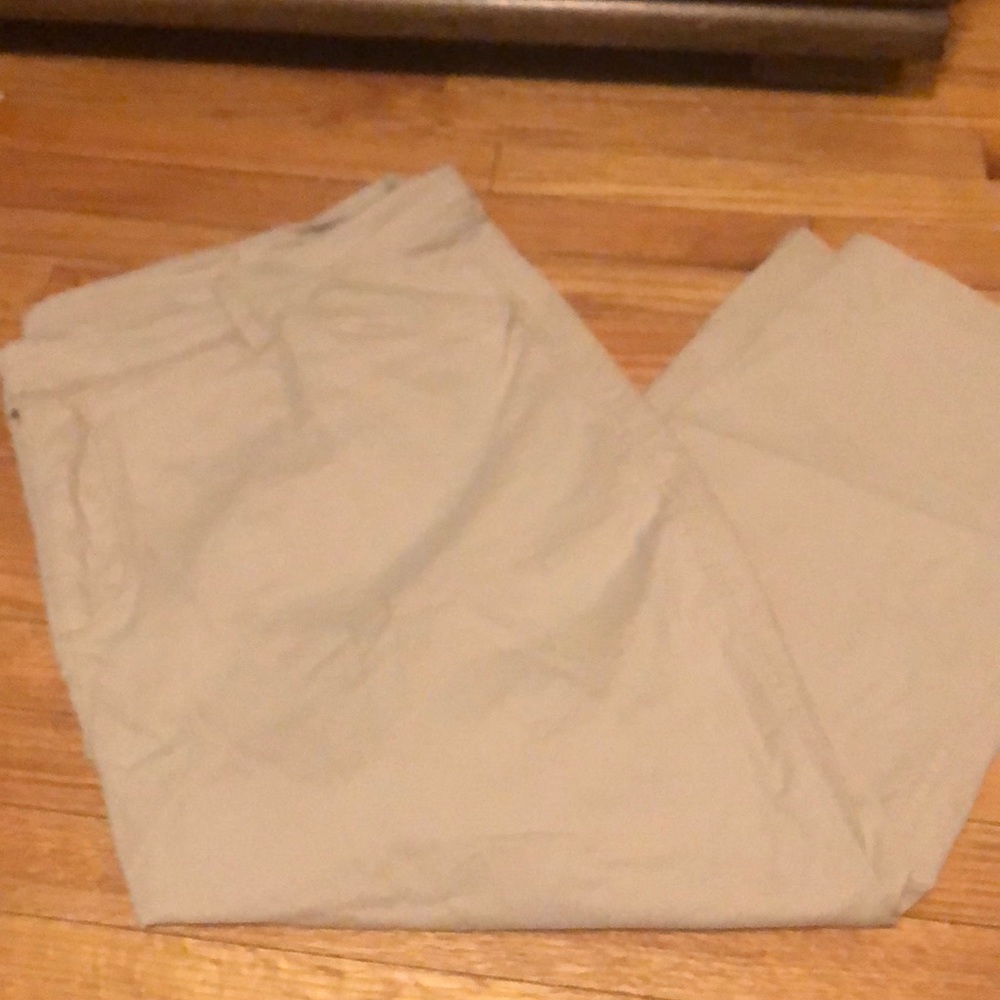 Old navy pixie 24 Short khakis